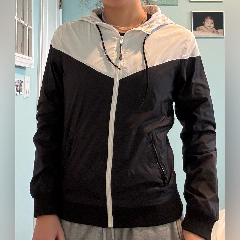 Windbreaker - Picture 2 of 3